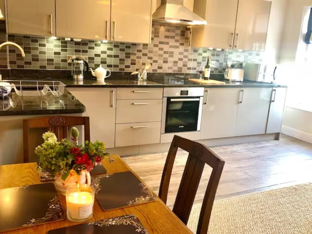 Pass The Keys Old Beams Luxury Style & Comfort In Town Centre Bakewell Luaran gambar
